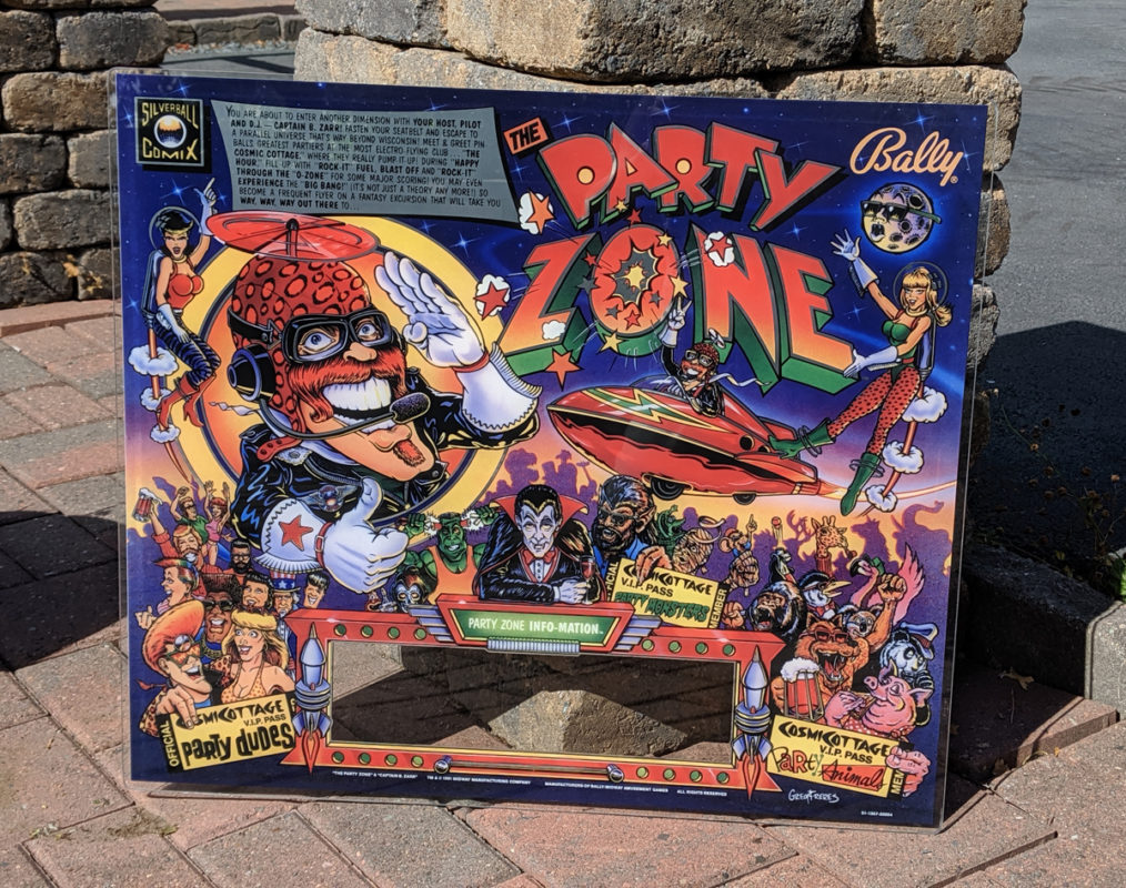 Party Zone Custom Backglass (Mirrored)